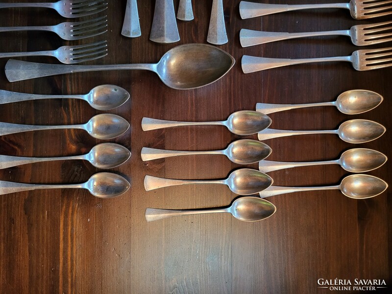 Set of 30 pieces of silver Diana-marked cutlery incomplete, 1942 gr., I am interested in exchange for gold jewelry