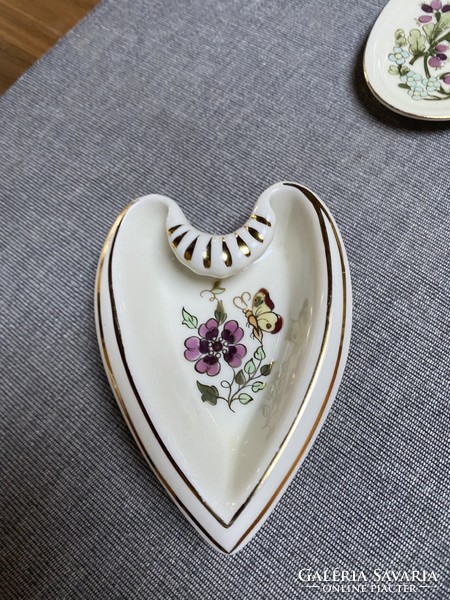 Zsolnay porcelán szív-alakú tálka