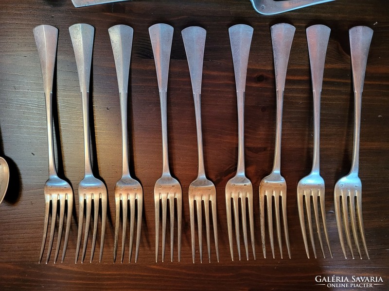 Set of 30 pieces of silver Diana-marked cutlery incomplete, 1942 gr., I am interested in exchange for gold jewelry