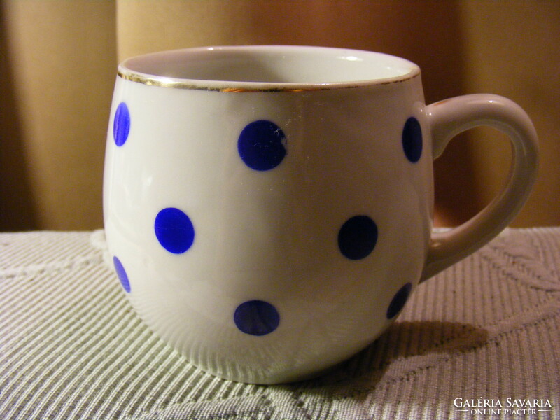 Kispest blue polka dot mug