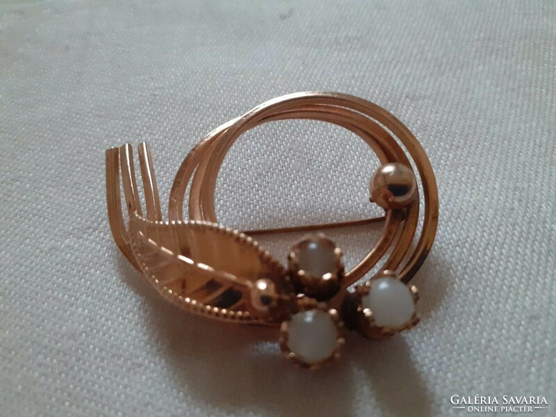 Copper colored brooch (pin)