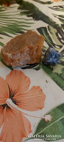 Precious stone semi-precious stone mineral pieces
