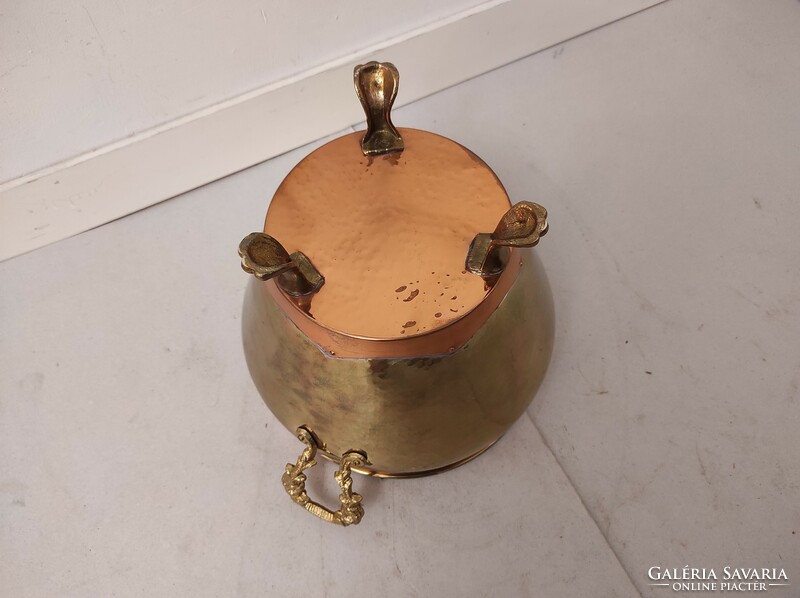 Antique elegant Kaspó brass and red copper three-legged bowl dish 762 6500