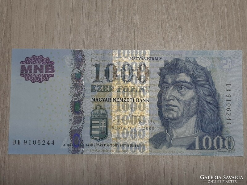 1000 forint 2009 nagyon szép , ropogós UNC   DB sorozat