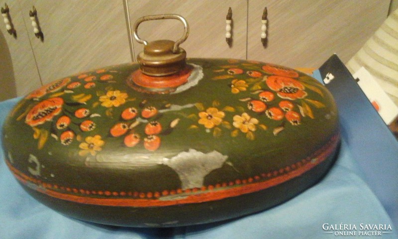 Tk antique luxury painted bed warmer or flowerpot rarity 29 x 22 cm