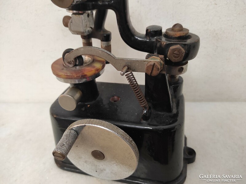 Antik optikus szemész szerszám szemészet szemüveg lencse csiszoló gép 712 6533