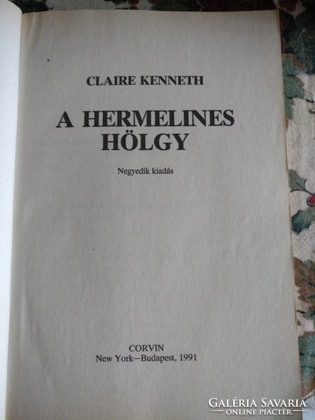Claire Kenneth: A hermelines hölgy, alkudható!