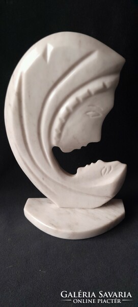 Wonderful marble statue of the Virgin Mary with baby Jesus, 26 cm high, perfect condition