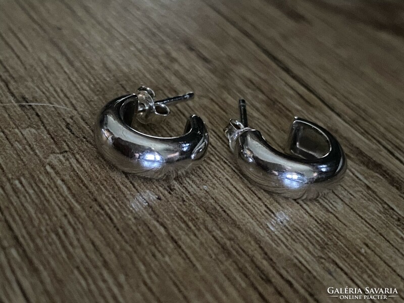 Beautiful, marked silver hoop earrings