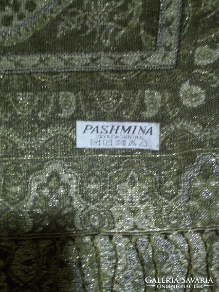 Fashionable pashmina scarf