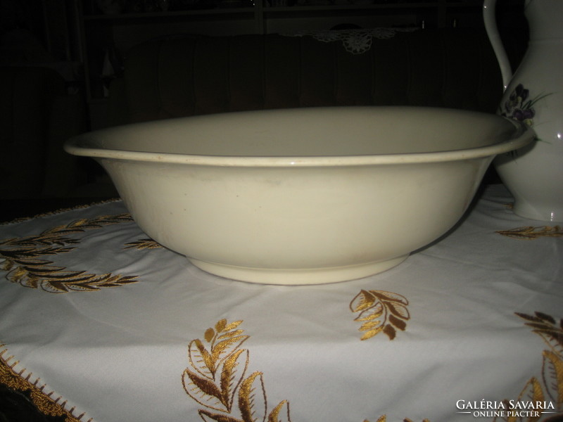 Zsolnay, porcelain majolica, large wash basin, immaculate condition 50 cm
