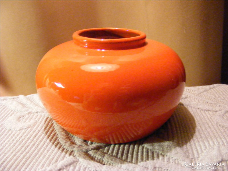 Várdeák ildiko coral red ceramic vase