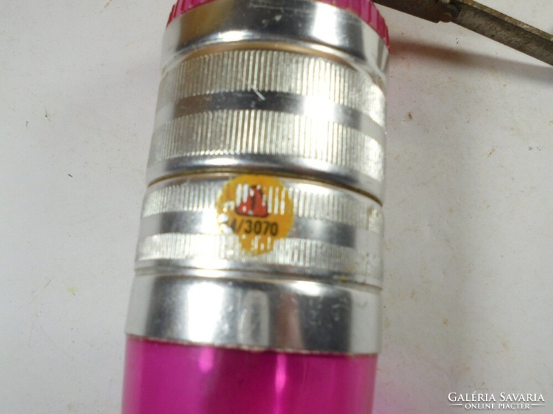 Old retro pepper grinder pepper grinder spice spice grinder - metal plastic - marking on the bottom: swm exact
