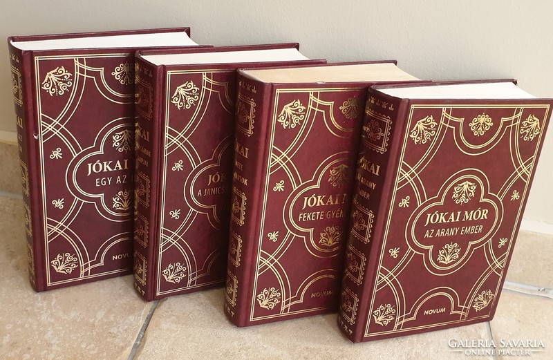 Díszkiadású nagy méretű aranyozott borító Jókai Mór: A janicsárok végnapjai regény könyv