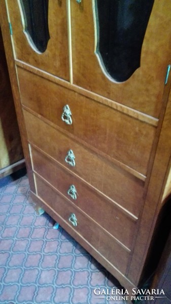 Showcase cabinet with four drawers