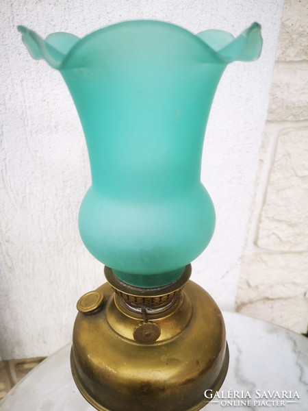 Gyönyörű Réz asztali lámpa zöld üveg búrával. Íróasztal làmpa petróleum villanyosítva.