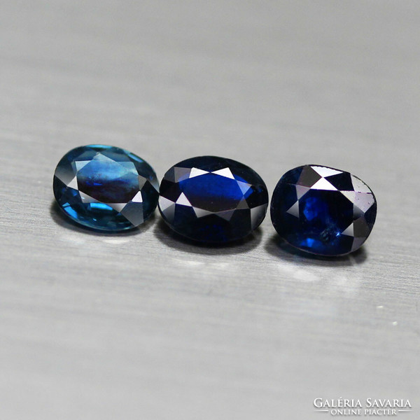 1.26 Ct. Natural sapphire, cornflower blue, oval cabochon /3pcs/