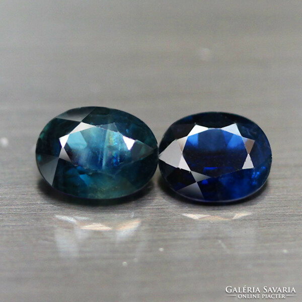 1.31Ct natural sapphire, cornflower blue, oval cabochon /2pcs/
