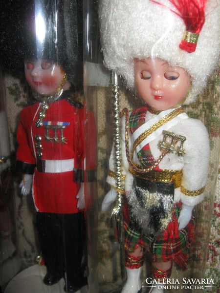3 pcs vintage english and scottish souvenir dolls