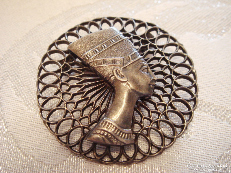 Régi női bross vintage fém kitűző