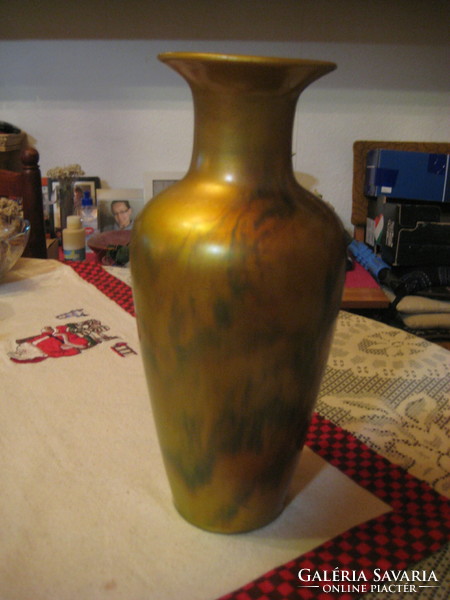 Zsolnay eozin váza  , szép labradoros  tigris mintás  , színekben  ,  28 cm