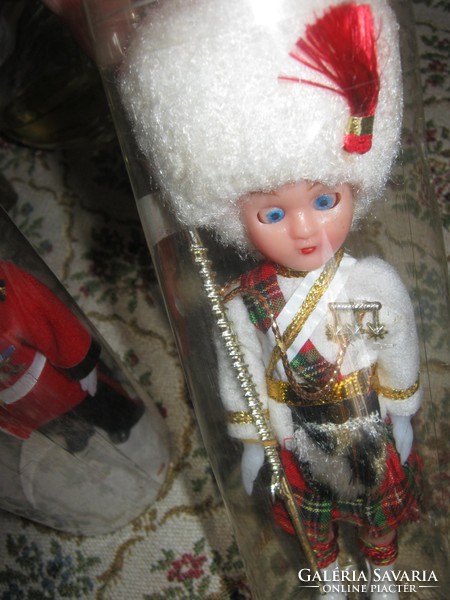 3 pcs vintage english and scottish souvenir dolls