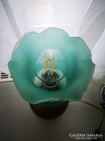 Gyönyörű Réz asztali lámpa zöld üveg búrával. Íróasztal làmpa petróleum villanyosítva.
