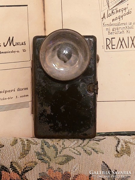Antique railway flashlight with magnifying glass. In working condition.