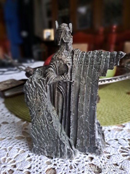 Lord of the Rings - Argonath statue