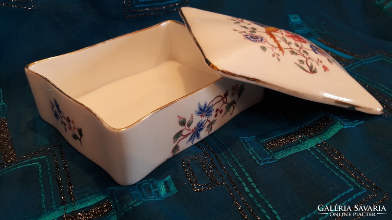 Madaras porcelain box, box (m3353)