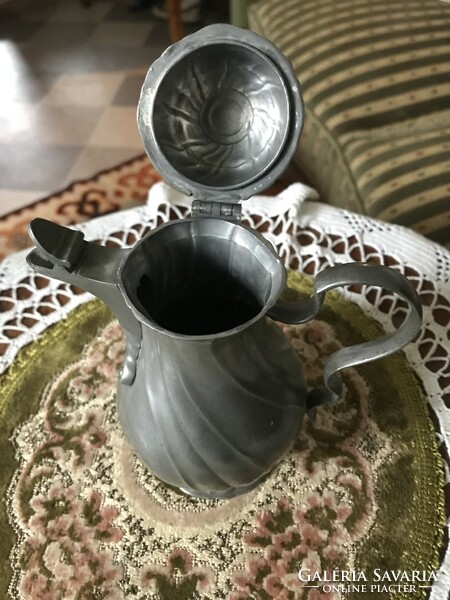Ritkaság! Fedeles csőrű, meseszép, antik, ón teás vagy kávés kanna, gyönyörű plasztikus mintával