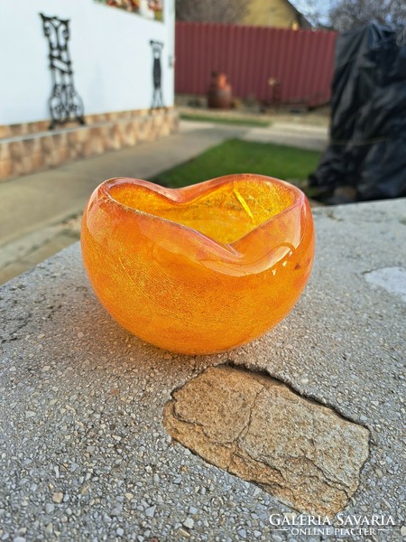 Narancssárga repesztett Fátyolüveg fátyol karcagi berekfürdői üveg hamutartó hamus