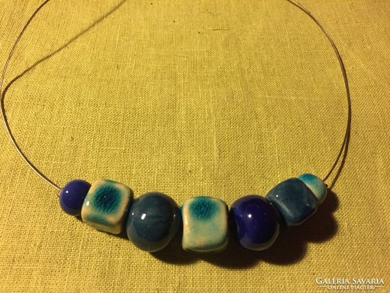 Modern neck blue, ceramic beads on steel thread, in different shades of blue (8fprd)