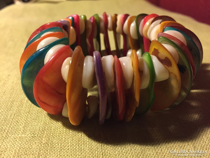 Shell and bone - colorful bracelet from Africa (8fprd)