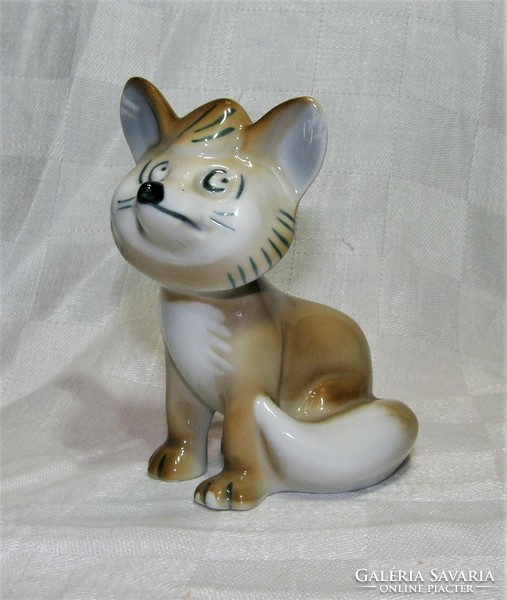 Vuk - őry type Zsolnay porcelain - fox figure