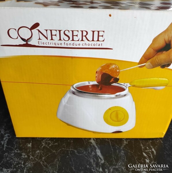 New chocolate fondue maker set for sale