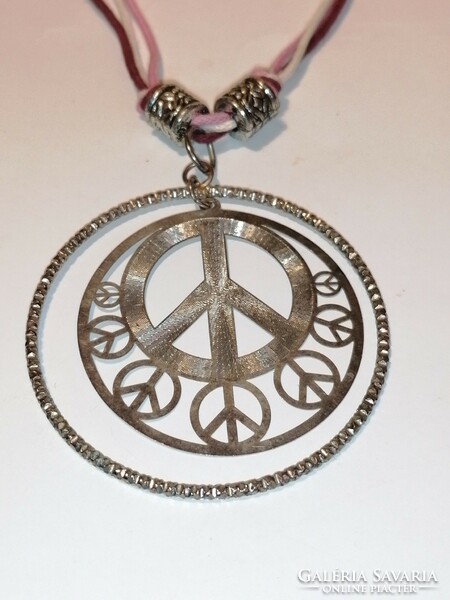 Peace symbol pendant (757)