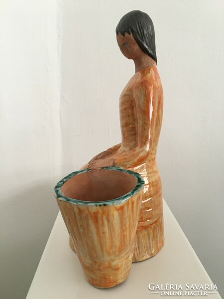 Anna Berkovits ceramics, woman with basket
