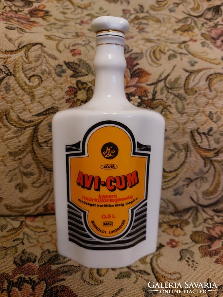 Avi-cum Miskolc liqueur factory's Hólloháza bottling, from 1987.