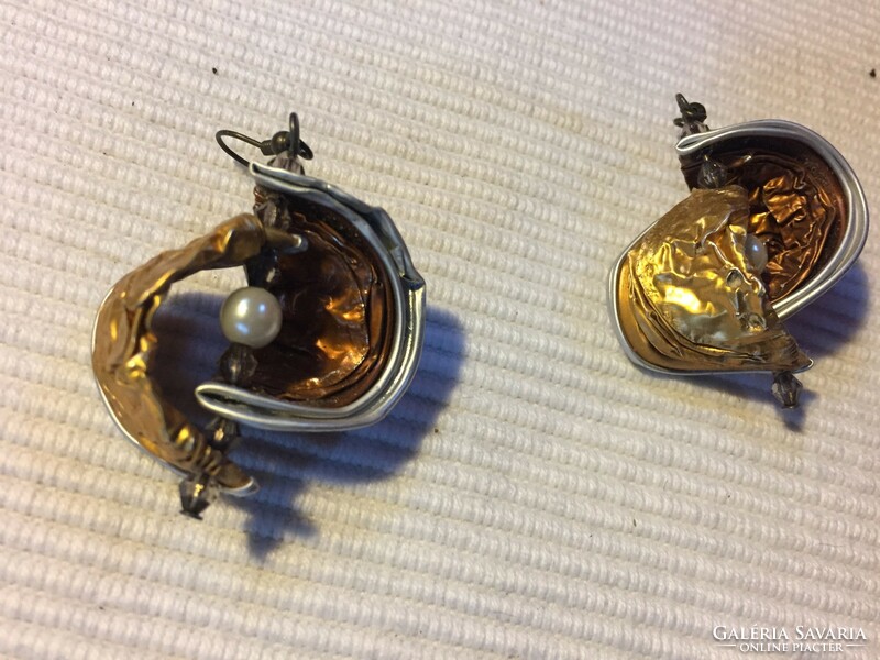 Modern handmade metal earrings, in a beautiful box (8f)