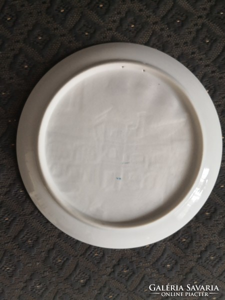 Herendi litofán tányér- a Herendi porcelánmanufaktúra épületének képével