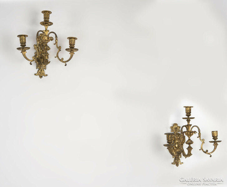 Gilt bronze wall sconce