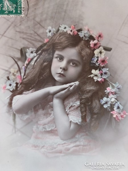 Régi újévi képeslap fotó levelezőlap kislány virágok