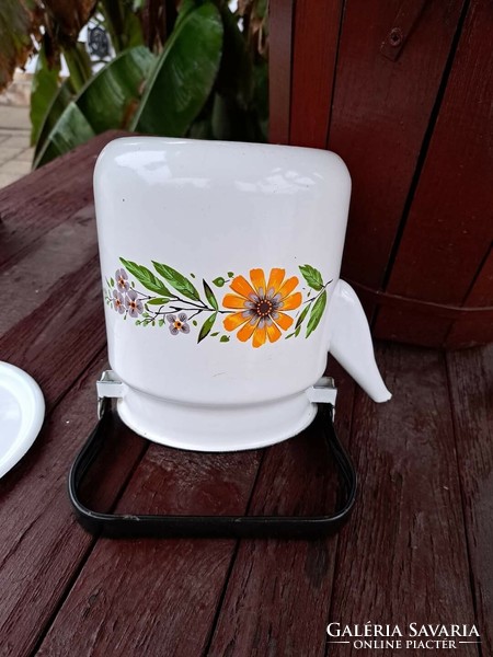 Beautiful patterned metal enamel teapot teapot pouring pot nostalgia