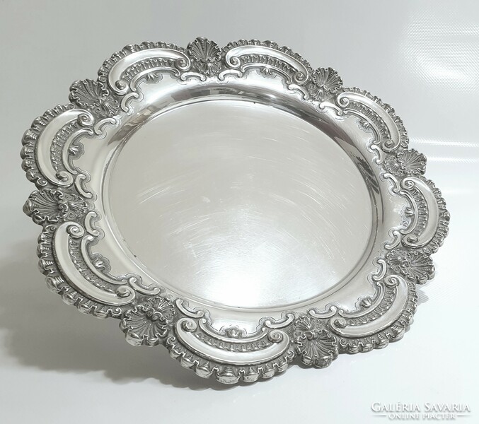 Silver (925) richly decorated circular tray (572 g)