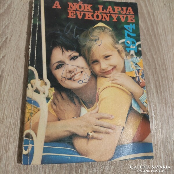 A Nők Lapja évkönyve 1974.