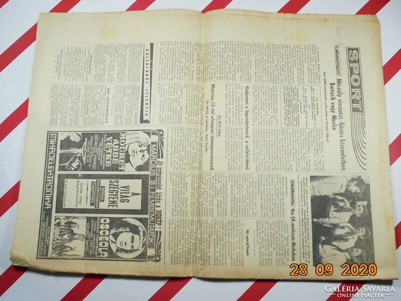 Old retro newspaper - people's freedom - February 26, 1972 - XXX. Grade 48. Number for birthday