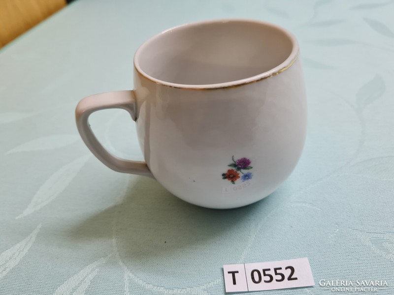 T0552 dubi Czechoslovakian potty mug