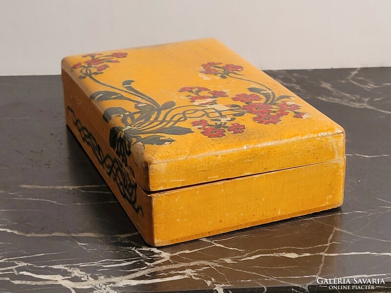 Floral wooden box 18x11x5cm folk motif flower patterned box