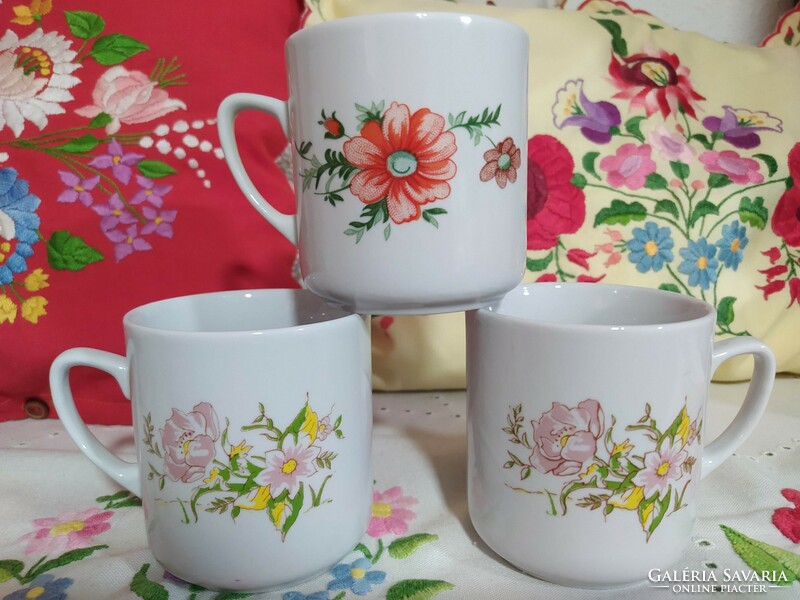 Retro floral Ljubljana porcelain mugs